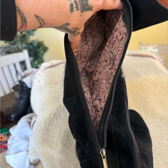 Suede Over The Knee Boots - Picture 3 of 5